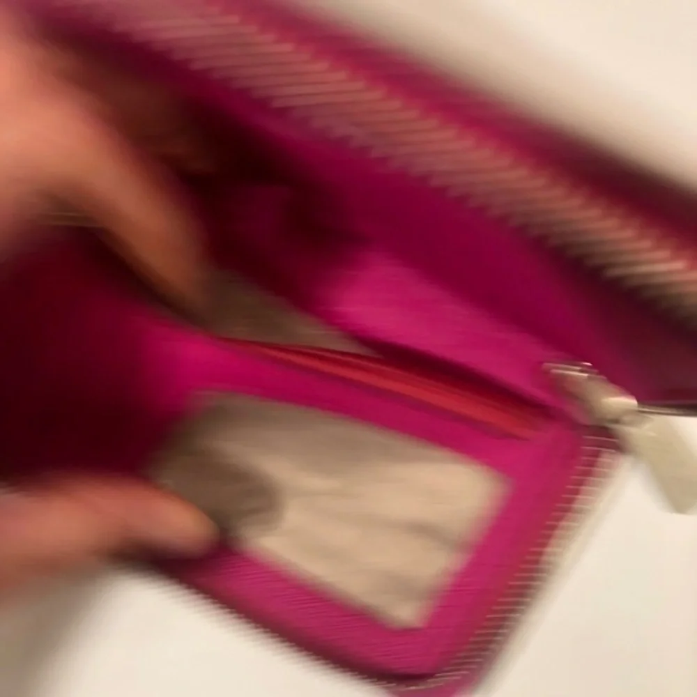 Michael kors pink wallet zipper - Picture 6 of 10